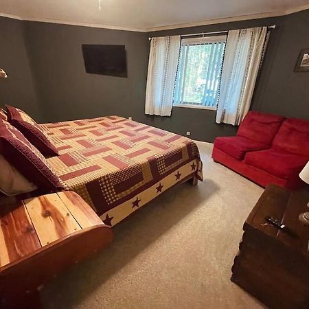 Cabin With Treehouse Views, 3 King Beds, 4 Bunks, And Large Hot Tub! Gatlinburg Eksteriør billede